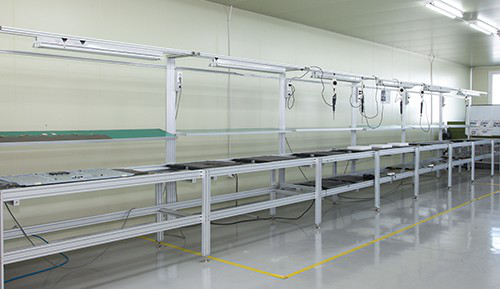 FREE FLOW CONVEYOR LINE Main purpose : to assemble the monitor Item : Standard LCD displays, High brightness display, industrial monitor etc. Area 187㎡ Capacity : about 1K pcs monitor per month | Oryza Frontier Corporation
